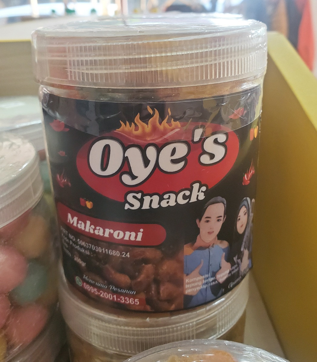 Makaroni Oye's